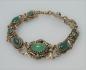 Preview: Antikschmuck Schmucksteinarmband mit grünen Steinen, Tombak, Länge: 19,5 cm
