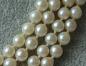 Mobile Preview: Vintage: Vierreihiges Perlenkettencollier besetzt mit großem Opal und Diamantkranz, 750 Goldschließe