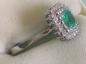 Preview: Eleganter Smaragd-/ Diamantring 0.50 ct. aus 750er Weißgold, Größe 55, Gewicht: 4,9g