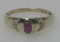 Preview: Rubinring mit Diamanten, 333er Gold, Größe 57, Gewicht: 2,1g