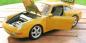 Preview: Bburago Porsche 911 Coupe (993), gelb, 1:18