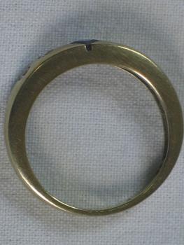 Preview: Ring aus 333er Gold mit Saphir Edelstein und zwei Zirkonia Edelsteinen, Größe: 56, Gewicht:2,9g