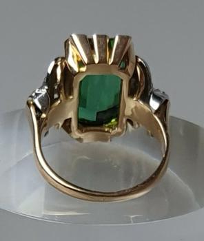 Preview: Ring aus 585er Gelbgold mit großem Smaragd Edelstein und 18 Diamanten, Größe 52, Gewicht: 9,4g