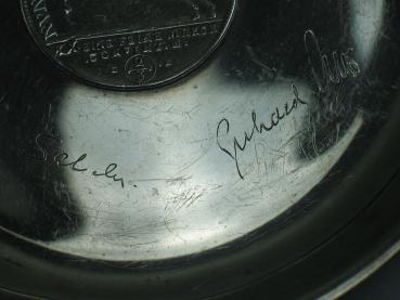 Champagnerflaschenuntersetzer mit 2/3 Taler "Karl I", 925er Sterlingsilber, Durchmesser 12,5 cm, 202g