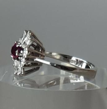 Preview: Rubin- Diamant Weißgoldring, 585er Gold, Größe 53, Gewicht: 4,8g