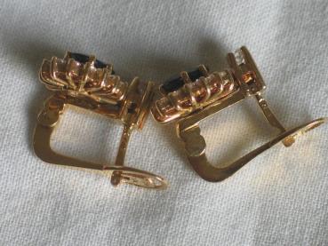 Neuwertig: Ohrringe aus 900er Gold mit 30 Diamanten und 2 Saphiren in Tropfenform, Gewicht: 5,4g