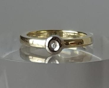 Diamantsolitär aus 585er Gelbgold, Größe 49, Gewicht: 1,9g