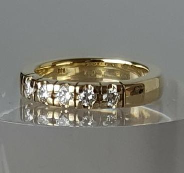 Diamantring mit 5 Diamanten (0.25 ct.), 585er Gold, Größe 53, Gewicht: 7,2g