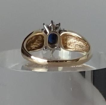 Preview: Saphirring mit 1.0 ct. aus 585er Gold umringt von 12 Diamanten mit 0.12 ct., Größe 59, Gewicht: 4,0g