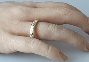 Prächtiger Schmucksteinring mit Zirkonia 0.70 ct. , 333er Gold, Größe 57, Gewicht: 3,2g