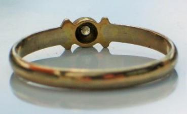 Preview: Feiner Diamantring aus 750er Gold, Größe: 55, Gewicht: 1,7g