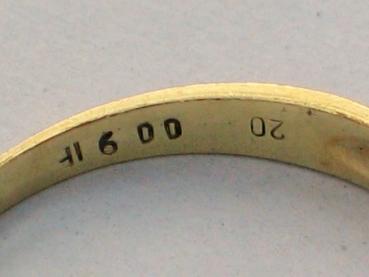 Diamantring mit 3 lupenreinen Diamanten aus 585er Gelbgold, Größe 57 Gewicht: 2,4g