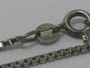 Venezianerkette aus 835er Silber, Länge 68,5 cm Gewicht: 6,8g