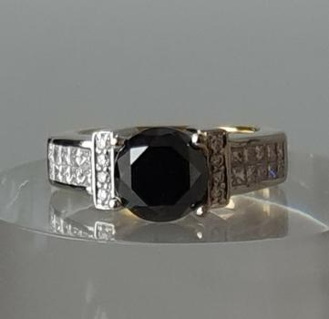 Ring "Black Diamond" 750er Gold mit 29 Diamanten, 4.5 ct., Größe 54, Gewicht: 11,3g