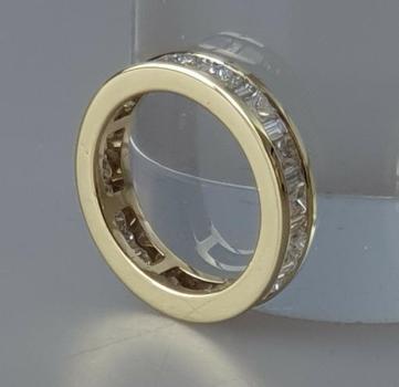 Alliance- / Memory-Ring Diamantring mit 2.56 ct. 750er Gold, Größe 53, Gewicht: 6,1g