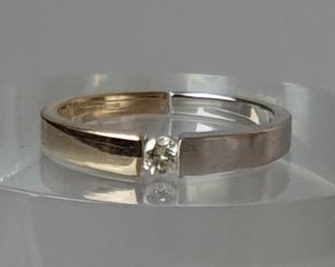 Bicolor Diamantsolitär mit 0.05 ct. ,585er Gold, Größe 51, Gewicht: 2,1g