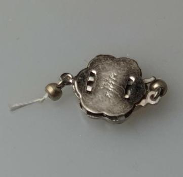 Perlenkettenverschluss aus 835er Silber, Gewicht: 1,1g