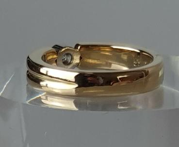 Diamantsolitär mit 0.10 ct. aus 750er Gold, Größe 53, Gewicht: 7,6g