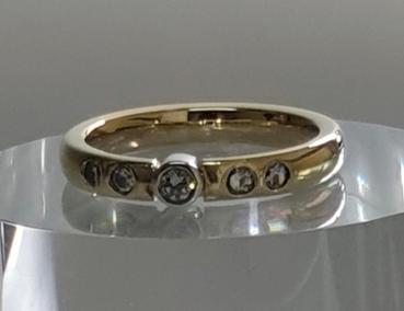 Diamantring mit 5 Diamanten aus 585er Gold, Größe 56, Gewicht: 5,0g