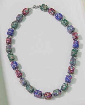Halskette mit Schmucksteinen und Zirkonia, Länge 52,0 cm