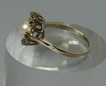 Perlenring mit Saphiren, 585er Gold, Größe 61, Gewicht: 3,7g