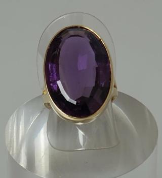Preview: Großer Amethyst Edelsteinring aus 750er Gold, Größe 55, Gewicht: 14,4g