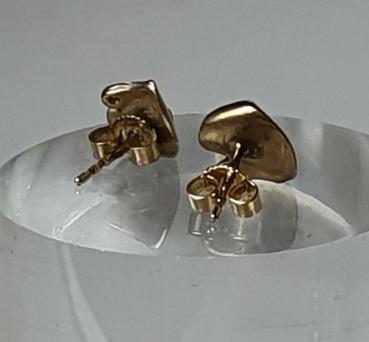 Blattform Ohrstecker aus 333er Gold, Gewicht: 1,8g