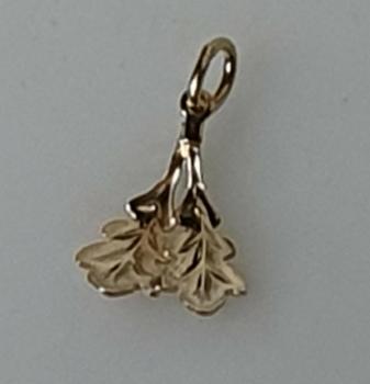 Kettenahänger "Eichenblätter" aus 585er Gold, Gewicht: 0,5g