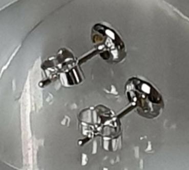 Preview: Weissgold Diamantohrstecker mit 0.20 ct. aus 585er Gold, Gewicht 1,6g