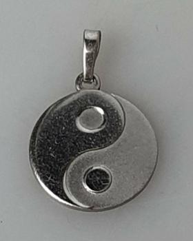 Kettenanhänger "Yin & Yang" aus 925er Sterlingsilber