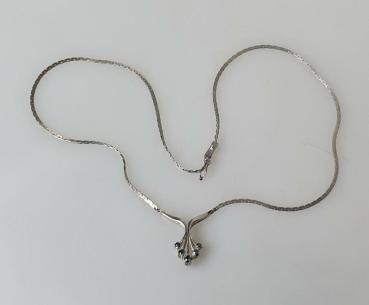 Preview: Schmucksteincollier mit Saphiren aus 925er Sterlingsilber, Länge 42 cm, Gewicht: 5,0g