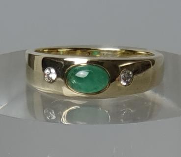 Smaragd- Diamantring, 585 Gold, Größe 55, Gewicht: 4,6g