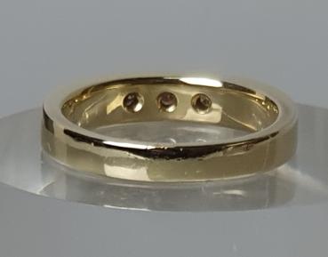 Preview: Diamantring mit 0.15 ct. aus 585er Gold, Größe 59, Gewicht: 7,4g