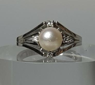 Perlenring mit 4 Diamanten aus 585er Weißgold, Größe 55, Gewicht: 5,4g