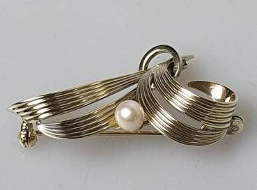 Vintage Perlenbrosche aus 585er Gold, Gewicht: 6,5g
