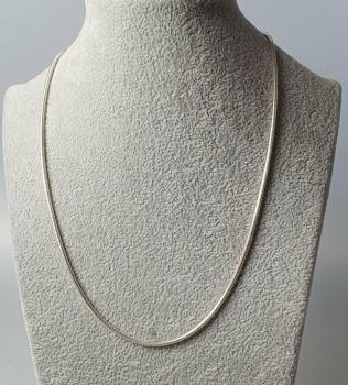 Schlangenhalskette aus 925er Sterlingsilber, Länge: 42,5 cm, Gewicht: 9,7g