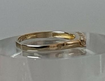 Schmucksteinring aus 333er Gold, Größe 57, Gewicht: 1,5g