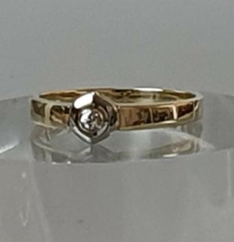 Diamantsolitär aus 585er Gelbgold, Größe 56, Gewicht: 2,5g