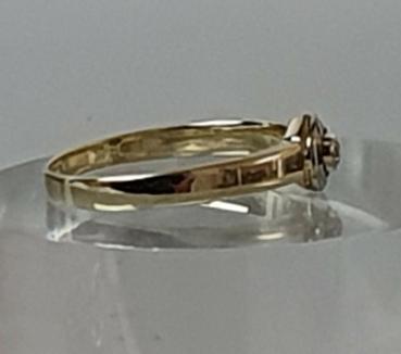 Diamantsolitär aus 585er Gelbgold, Größe 56, Gewicht: 2,5g