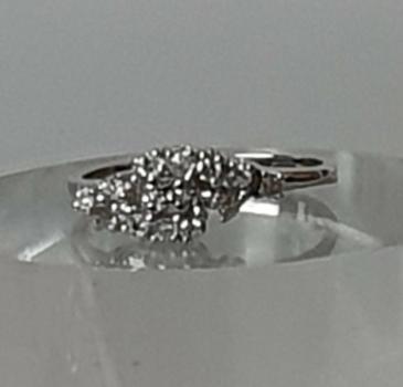 Diamantring aus 585er Weißgold, Größe 53, Gewicht: 2,5g