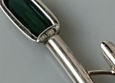 Vintage: Große Turmalin Schmucksteinbrosche aus 925er Sterlingsilber und 585er Gold