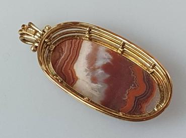 Vintage Kettenanhänger mit wunderschönem Schmuckstein, 585er Gold, Gewicht: 12,5g