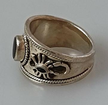 Preview: Ring mit Onyx Schmuckstein aus 925er Sterlingsilber, Größe 54, Gewicht: 7,5g