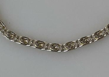 Armband im Mänder Design aus 925er Sterlingsilber, Länge 19,0 cm Gewicht: 5,3g