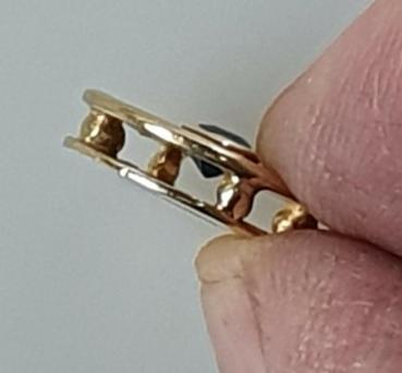 Preview: Handarbeit: Runder Kettenanhänger mit Saphir, 750er Gold, Gewicht: 3,0g