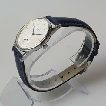 Glashütte Nomos Orion 33, Modell 1039