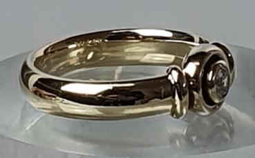 Preview: Diamantring aus 585er Gelbgold, Größe 62, Gewicht: 8,2g