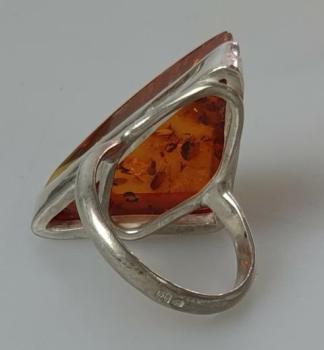 Preview: Dreieck Bernsteinring aus 925er Sterlingsilber, Größe 61, Gewicht: 8,5g