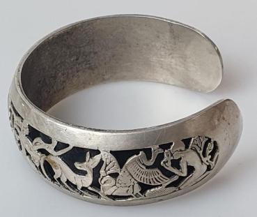 Vintage Armspange mit ägyptischen Motiven aus 800er Silber, Gewicht: 56,2g