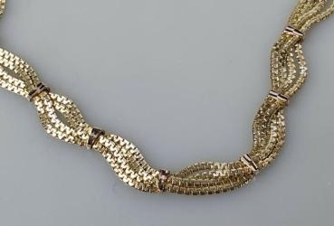 Mehrstrang Halskette aus 585er Gold, Länge: 46,5 cm, Gewicht: 34,4g